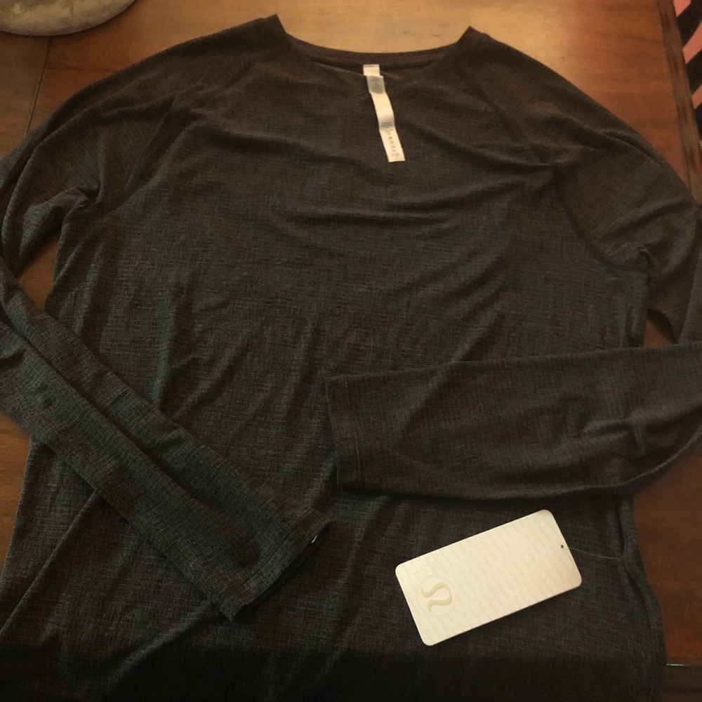 NWT lululemon v neck long sleeve